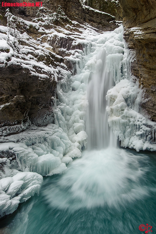 Johnston-Canyon-01.jpg