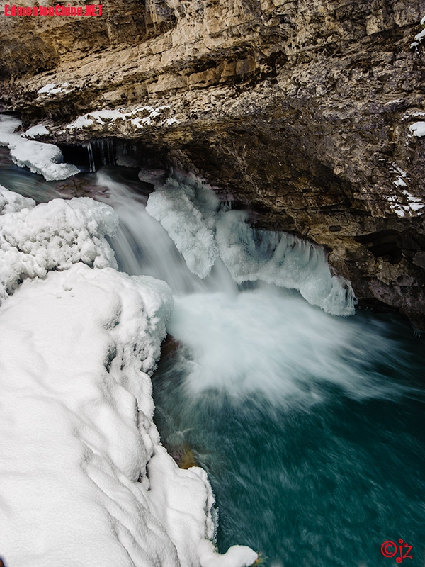 Johnston-Canyon-03.jpg