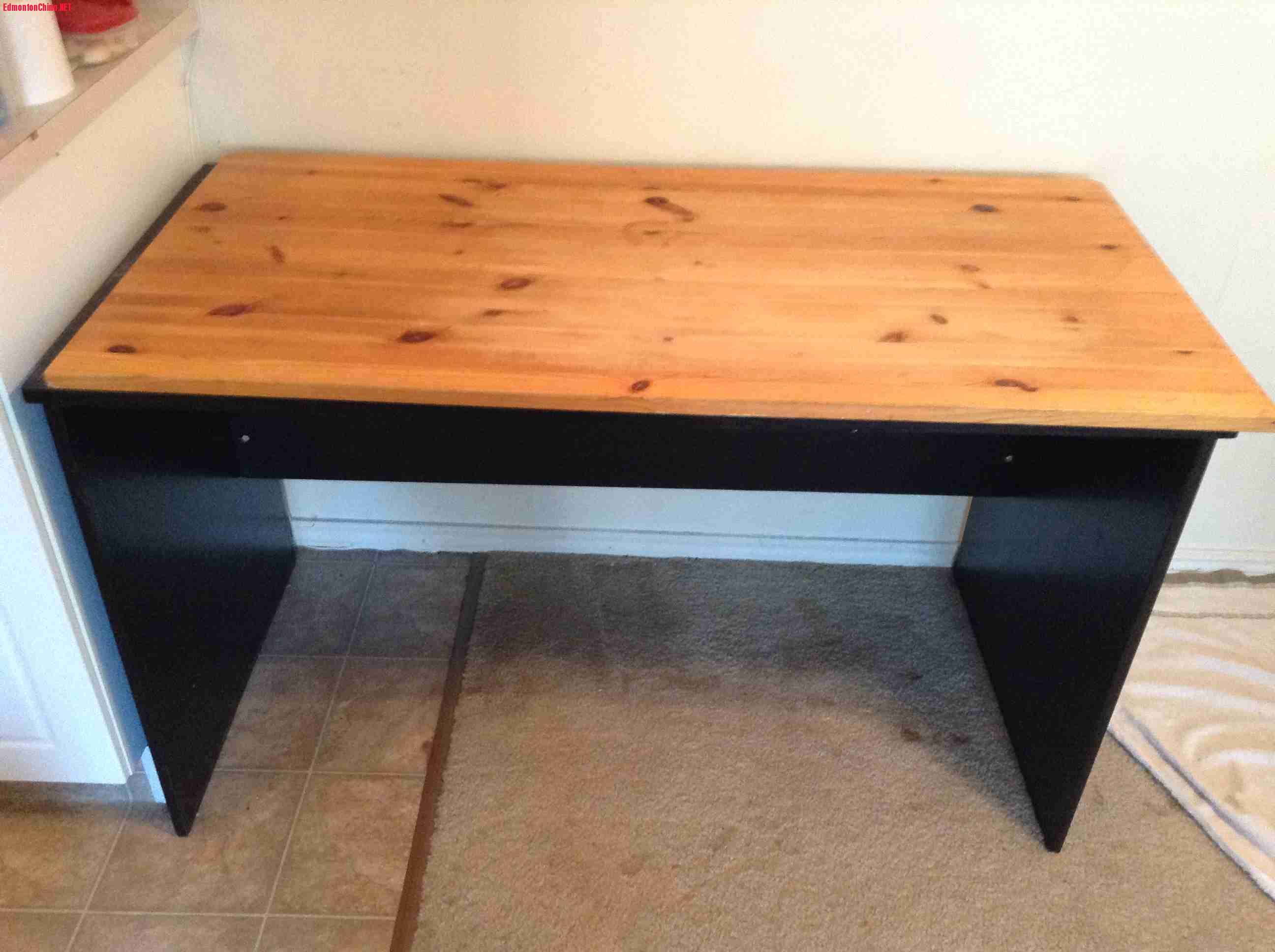 desk-2.jpg