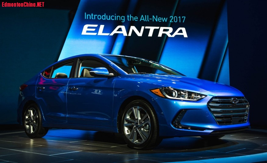 2017-Hyundai-Elantra-floor-102-876x535.jpg