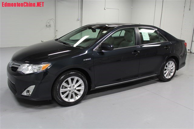 2012_toyota_camry_hybrid_xle_wichita_ks_4150049441397163421.jpg