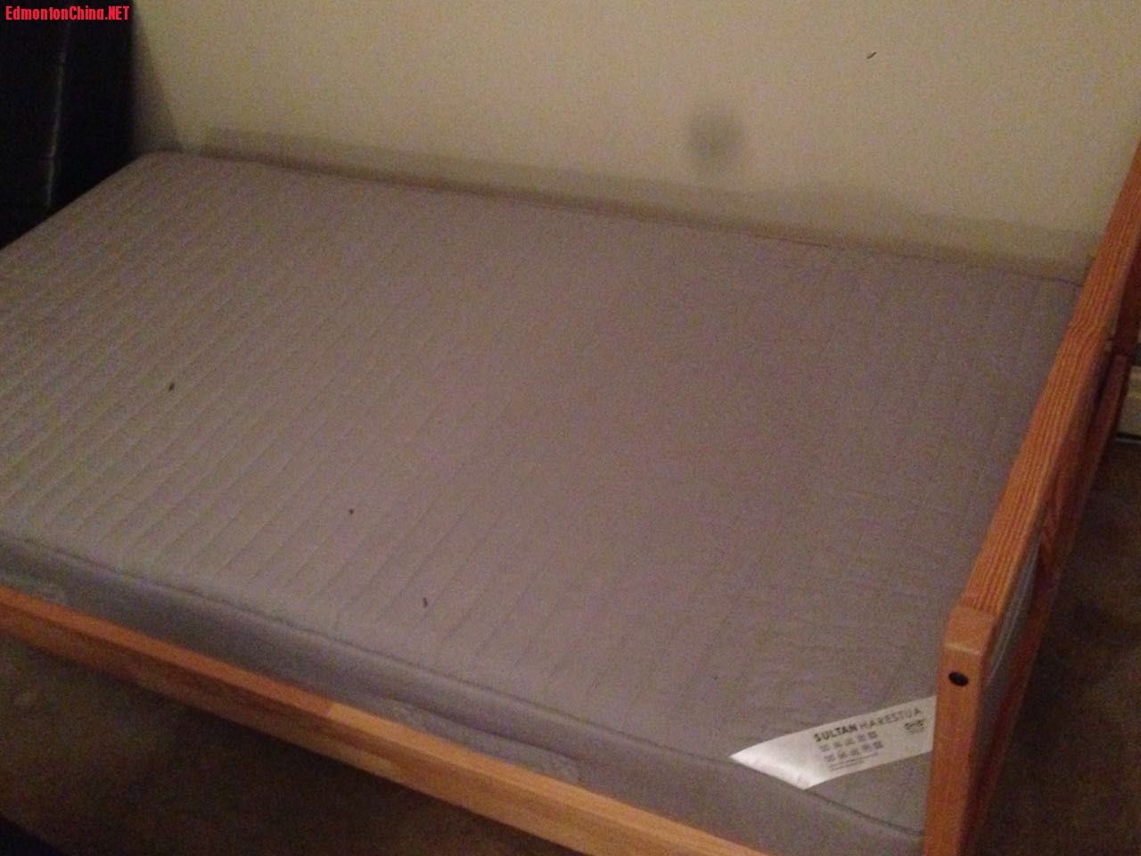 ˴+棨single bed frame+matress,$20