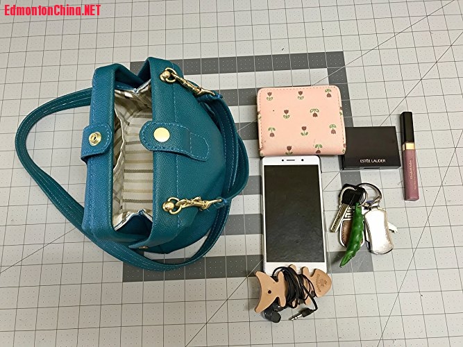 cross body bag 4.jpg