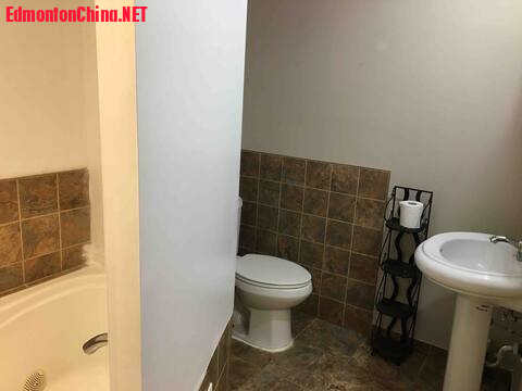 washroom 1-2.jpg