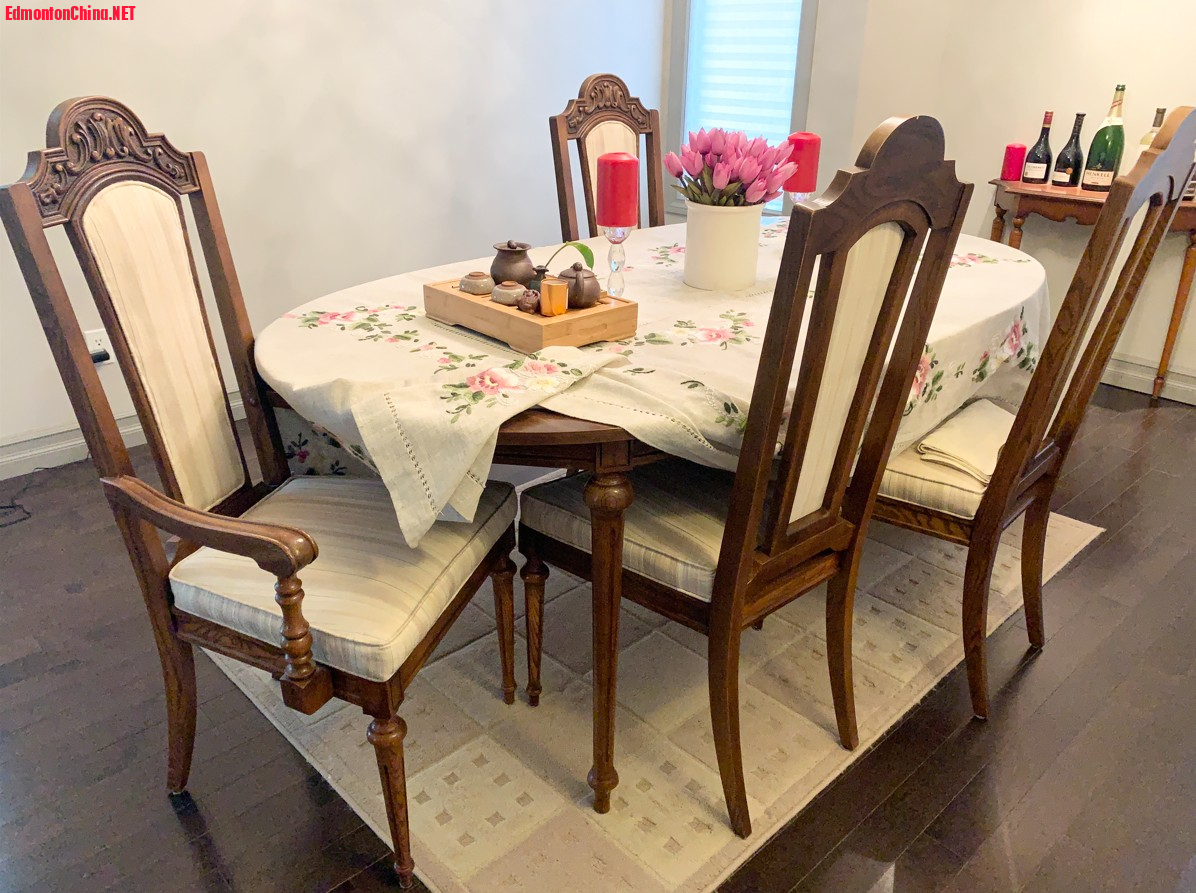 A12-Chinese Cobin Table 4 Chairs.jpg